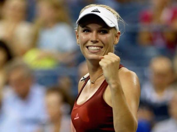 Каролина Возняцки играла в теннис с ревматоидным артритом